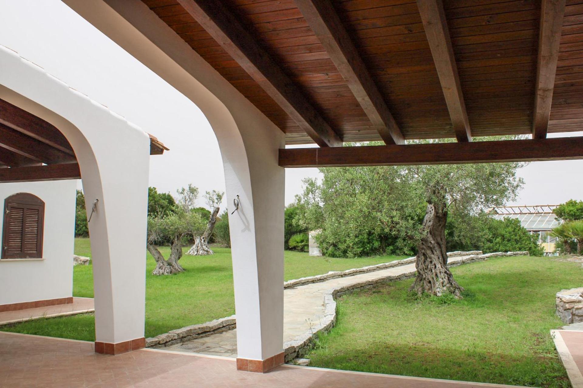 Le Rocce Antiche Resort SantʼAntìoco Esterno foto